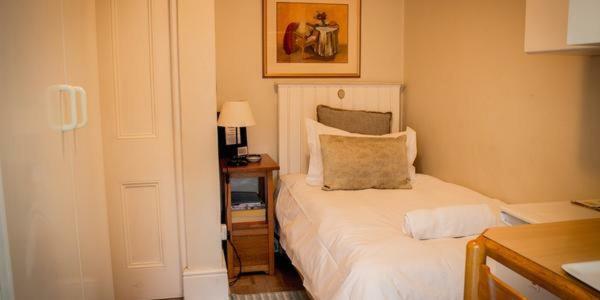 Westbury House Guest House Cape Town Exterior photo